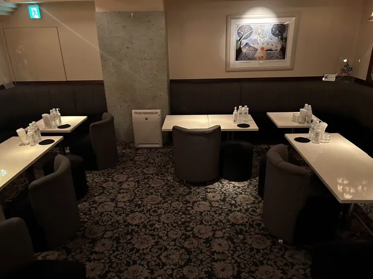 久子 （ヒサコ）の店内