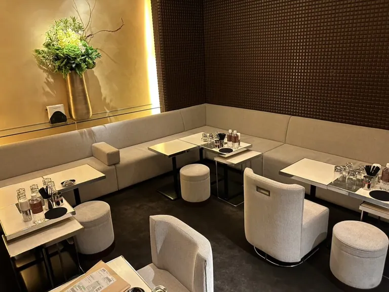 ウエダの店内