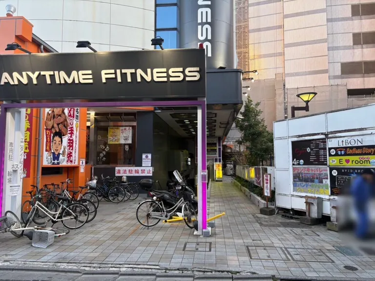 川口 レジェの店内