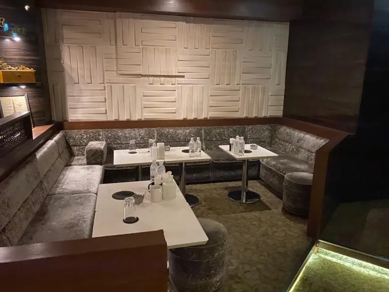 ロアーの店内