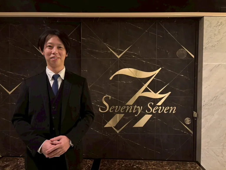 77 (セブンティセブン)の店内