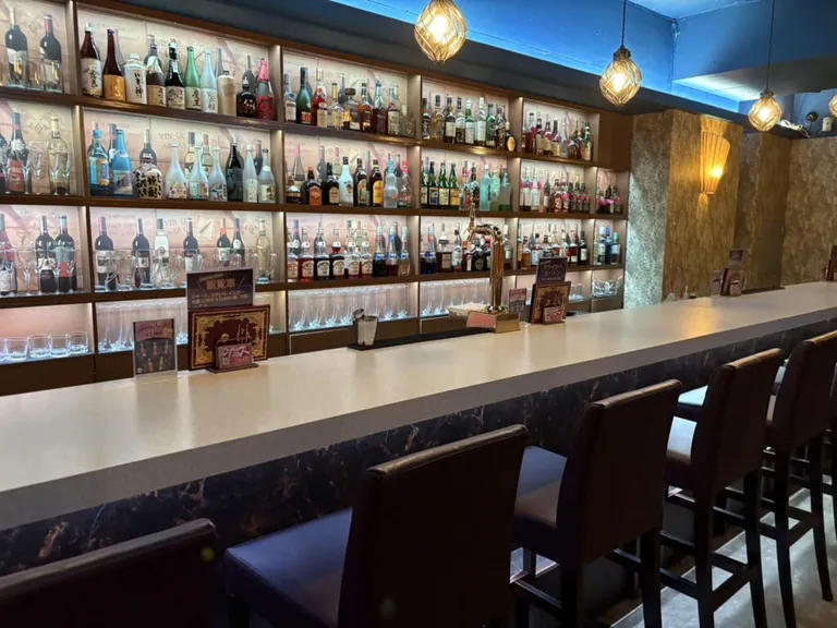 レゼル (Girl’s Bar Rezel)の店内