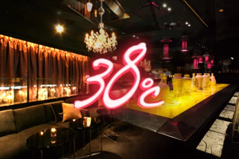 ゴカンの店内