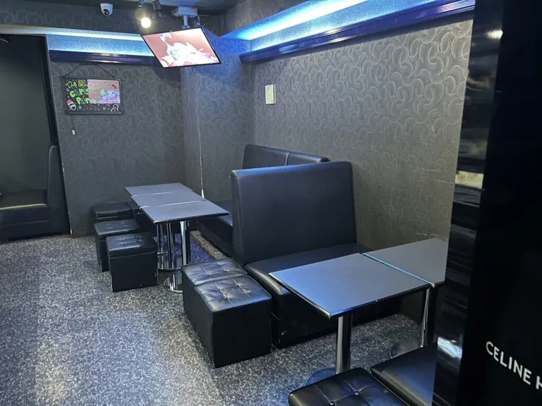 成増　クラウドナインの店内