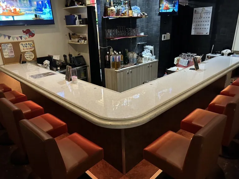 エムズ （Girl’s Bar M’s）の店内