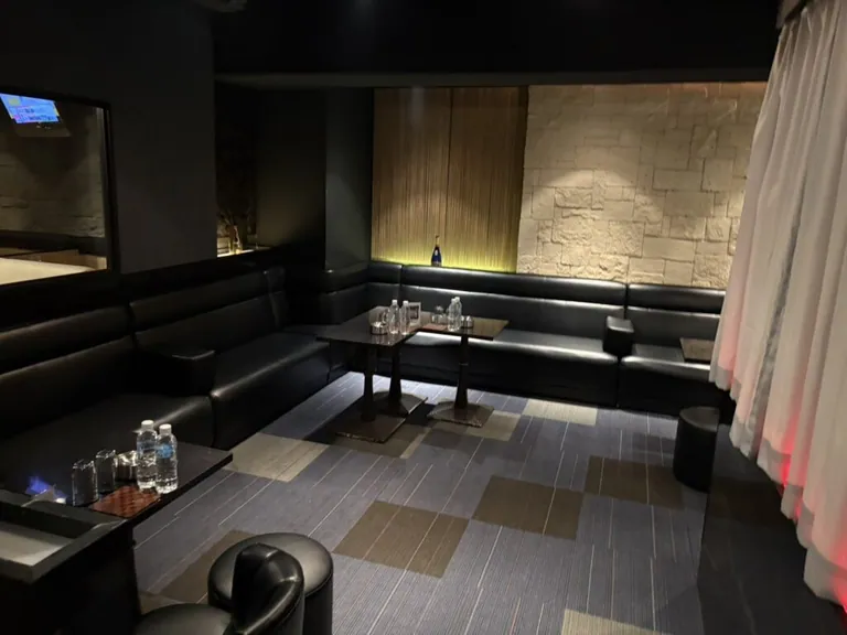 コロン （Girl’s bar & Lounge COLON）の店内