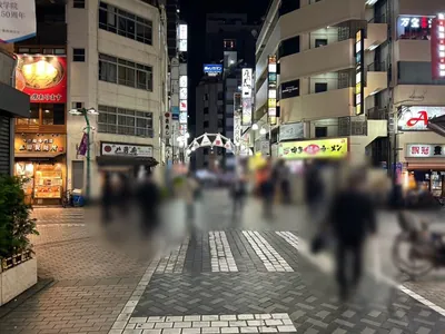 ノックスへの道順 6／8：二つ目の十字路も超えて直進を続けます。