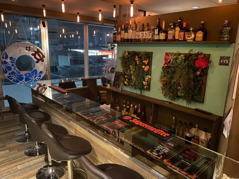 カーラの店内