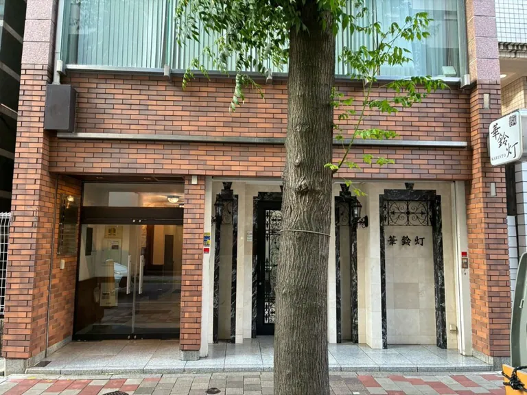 華鈴灯 (かりんとう)の店内