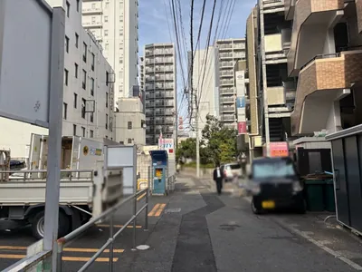 スカイキャッスルへの道順 9／12：直進します。