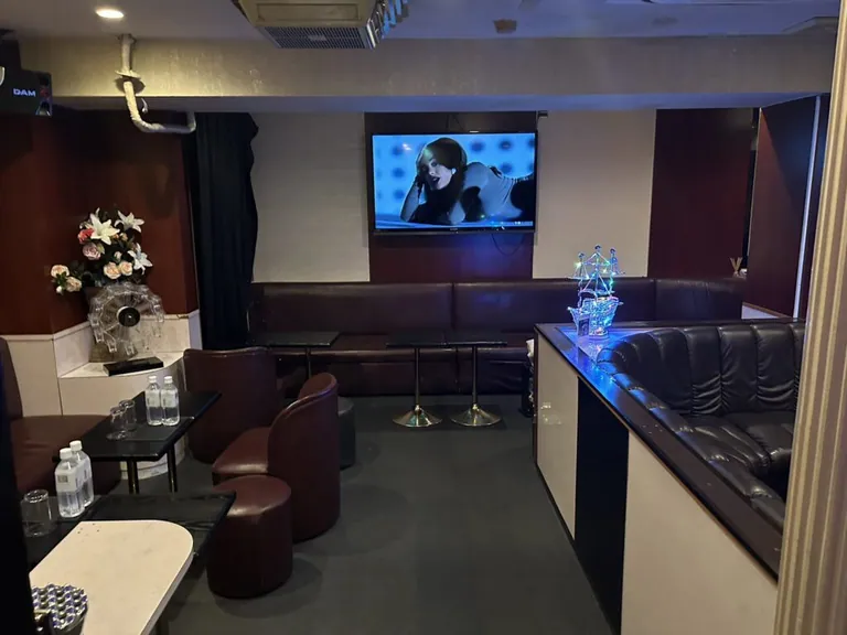 フォックスの店内