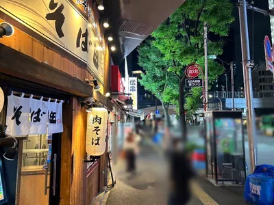 セブンへの道順 4／7：直進します。