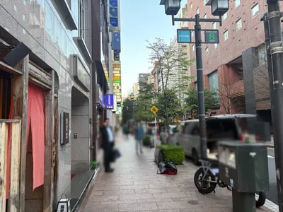 リベルへの道順 8／9：直進します。