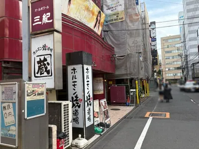 カーサへの道順 10／10：二つ目の路地に出る手前に立川カーサの入る「三紀ビル」があります。