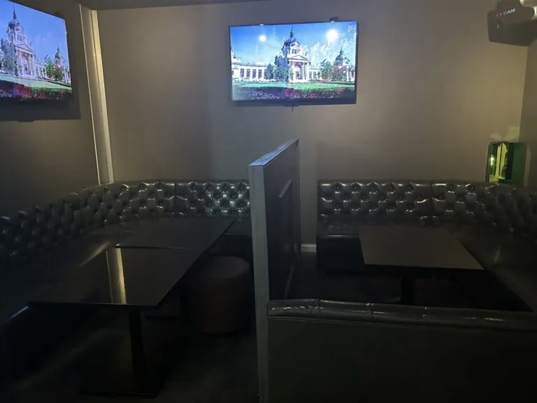 クイーンの店内