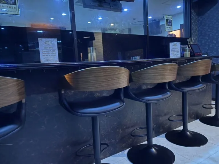 バーナーの店内