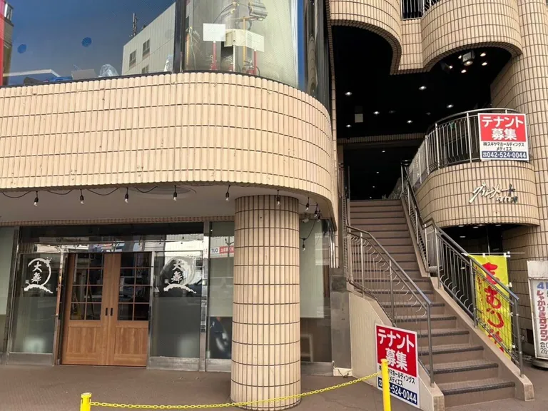 オブロングラウンジの店内