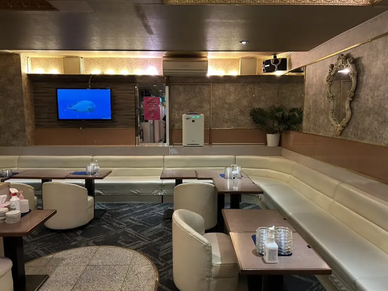 ファインの店内