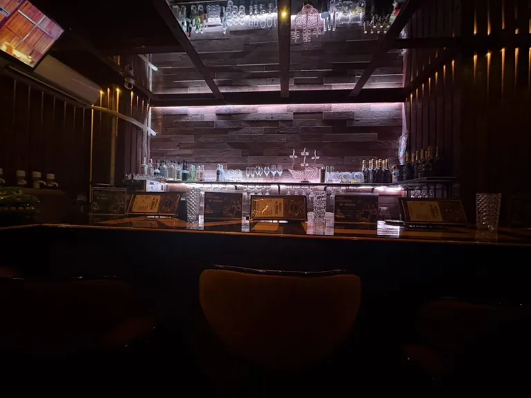 八幡宿 モール (Girl’s Bar MOLE)の店内