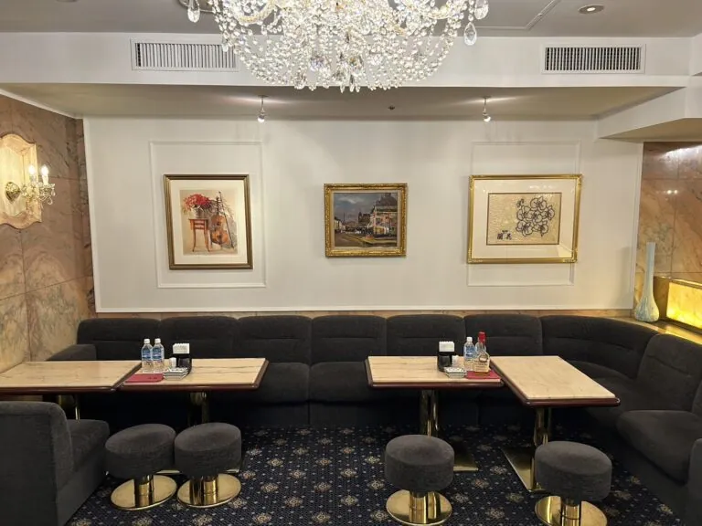 蘭花 （ニューランカ）の店内