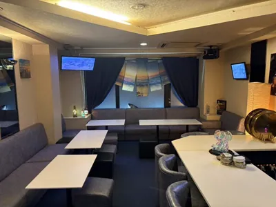 プロムドットの店内