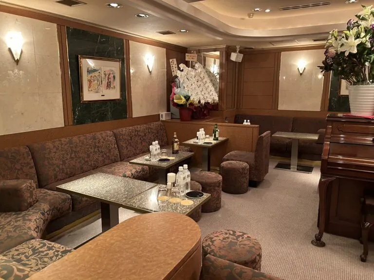 舞花 （マイカ）の店内