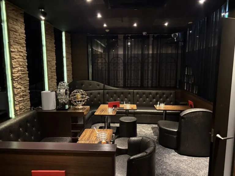インペリアルの店内