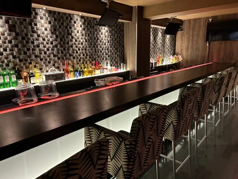 ピークの店内