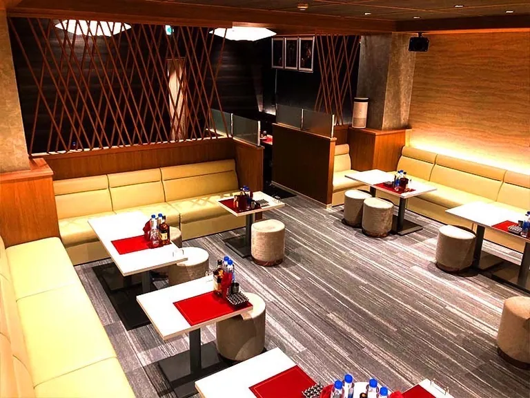 浦和　モダン （Club 杢檀）の店内