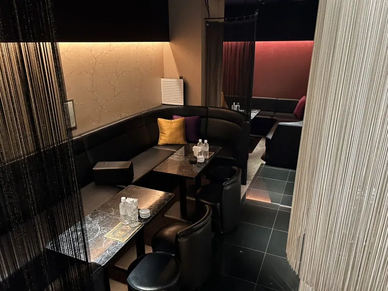 横浜クラブ (横濱倶楽部)の店内