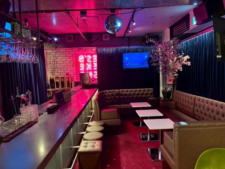 エイトの店内