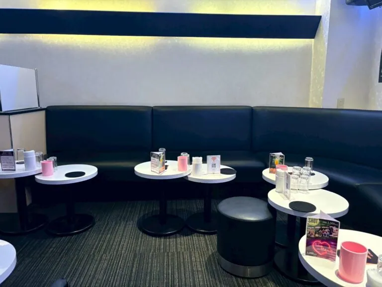 オリーブの店内