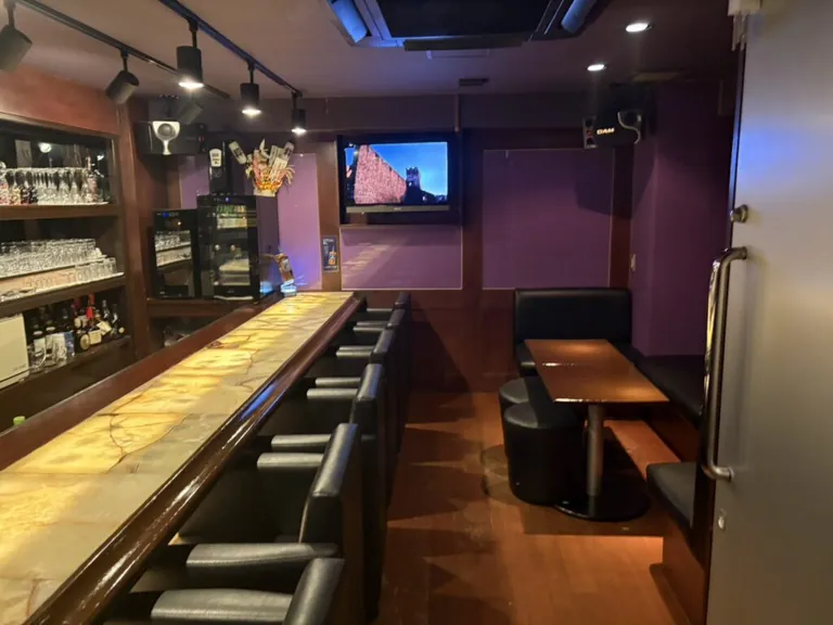 粋 （スイ）の店内