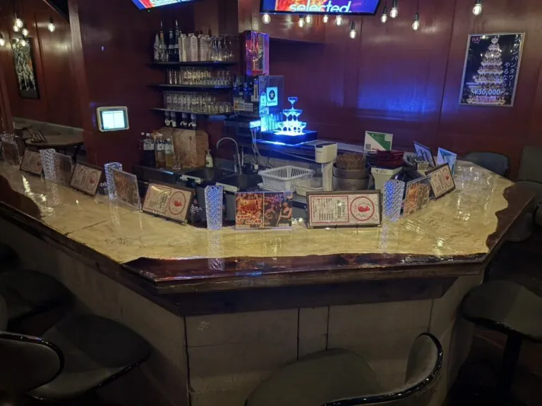 五井 ラットの店内