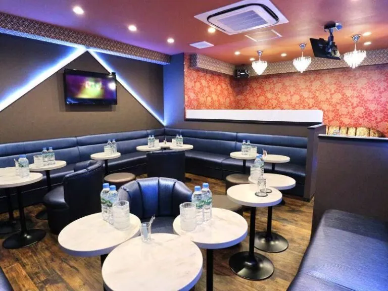 ハロの店内