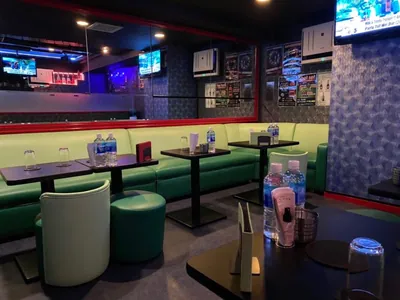 ピーカーブーの店内