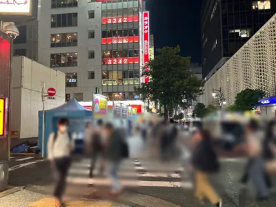 美少女アカデミア （ビショウジョアカデミア）への道順 4／6：左手一つ目の路地を超えて直進します。