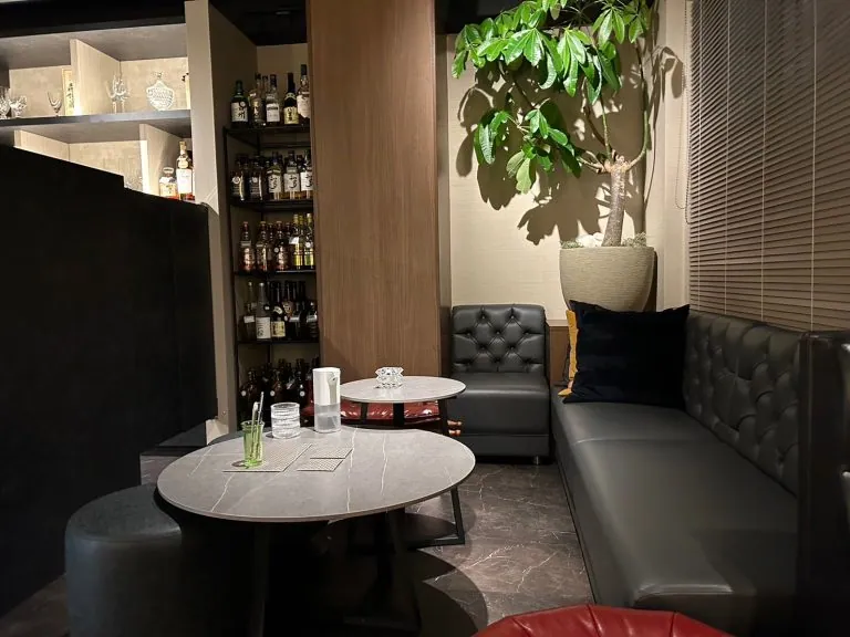 アムールの店内