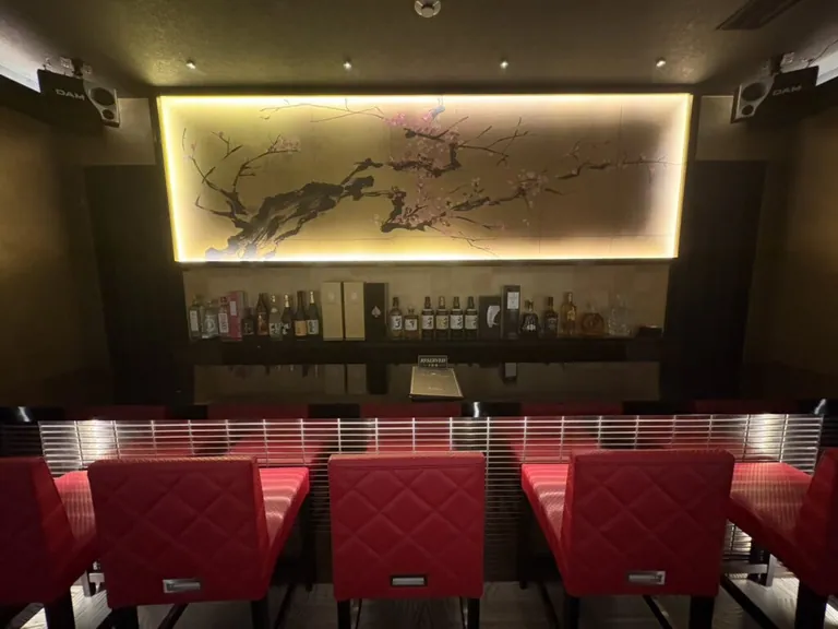 ブセナラウンジの店内