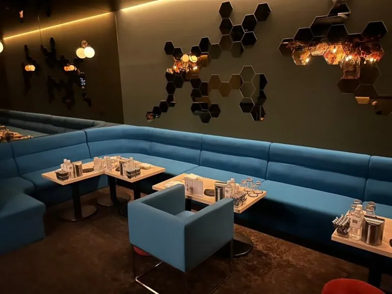 グランジュールの店内