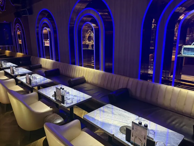 アイの店内