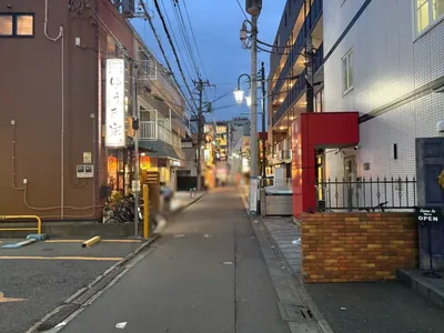 川越　レジーナへの道順 7／8：直進します。