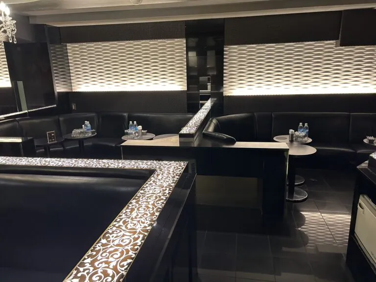 エテルナの店内