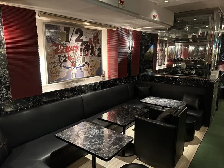 りぼん （リボン）の店内