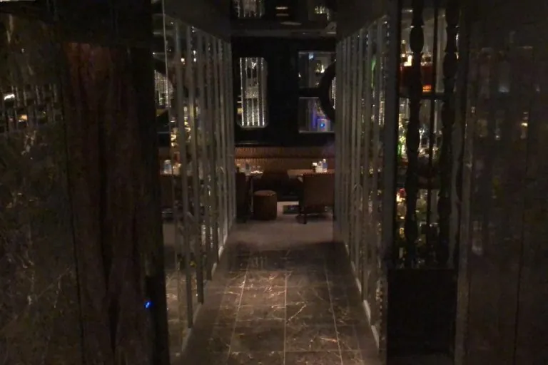 ボレロの店内
