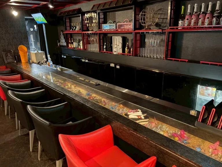 パーティーパーティーの店内
