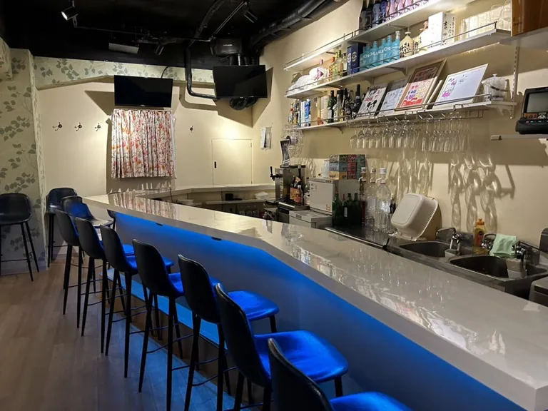 ラグジュアリーの店内