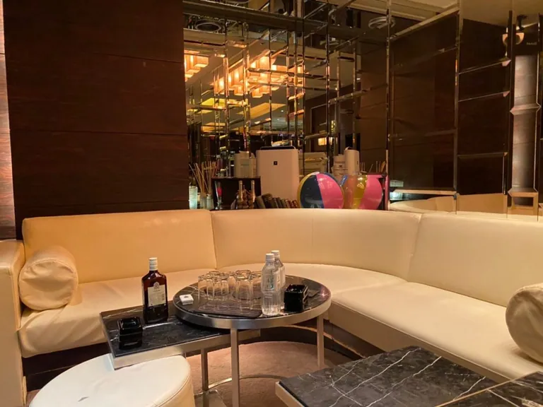 グローブZの店内