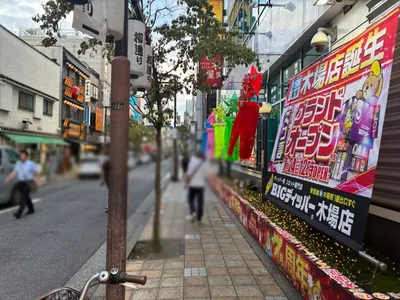 カラット宴への道順 7／11：直進します。