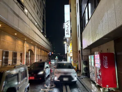 五井　ラットへの道順 4／8：直進します。